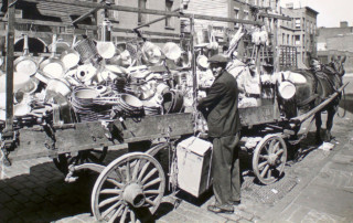 The Unappreciated Tin-Peddler; His Services To Early Manufacturers - Crazy Crow Trading Pose