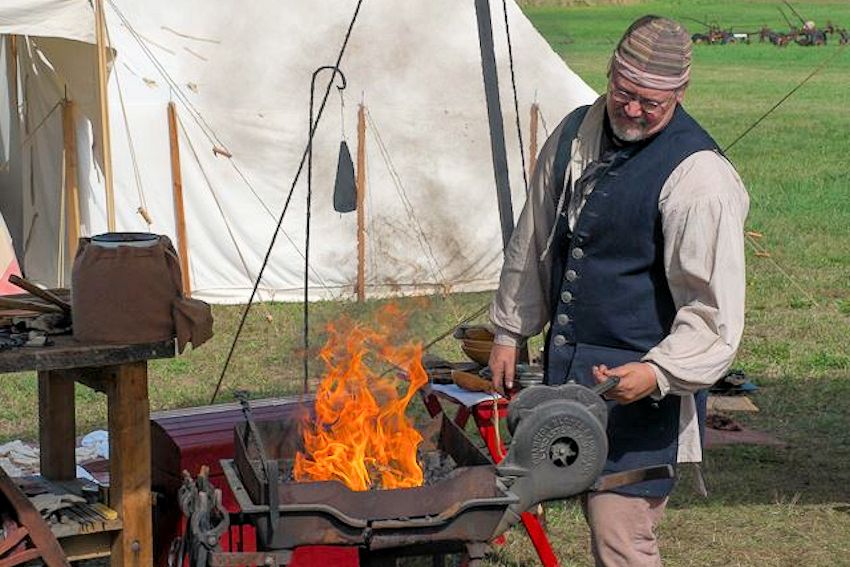 Wapiti Historic Redezvous - Wapiti Redezvous - Wapiti Historical Rendezvous - Crazy Crow Trading Post