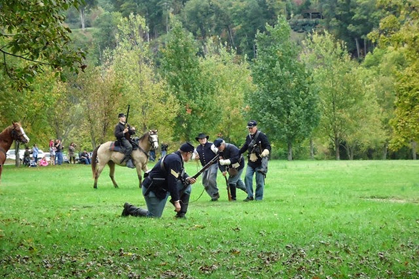 Battle of Warm Springs Reenactment - 2NC Mounted Infantry - Hot Springs Resort and Spa Grounds