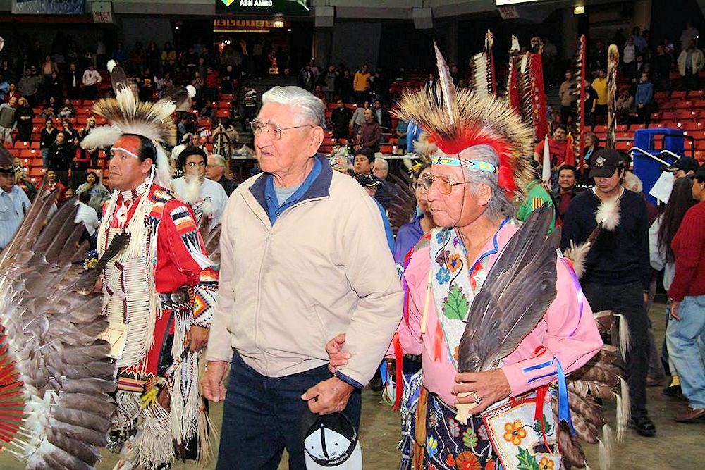 American Indian Center Chicago Powwow - AIC Chicago Pow Wow