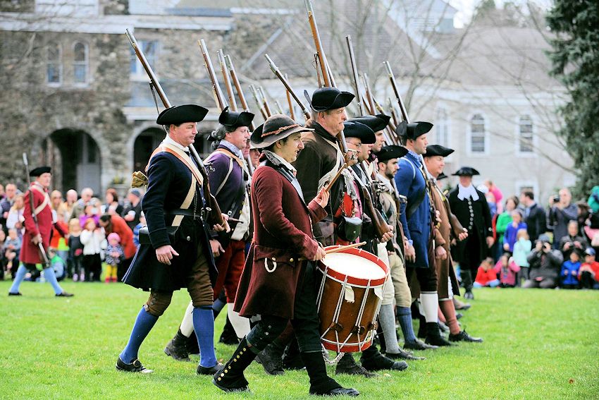 Patriots Day Battle on Lexington Green Reenactment - Lexington Battle Green - Lexington Minute Men