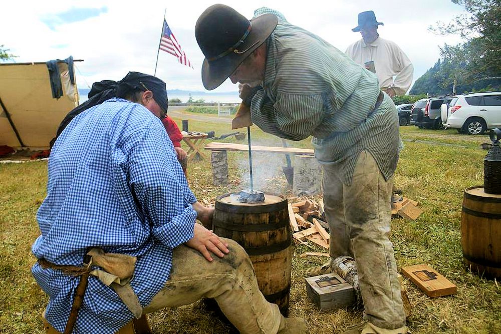 Lewis and Clark Living History at Knappton Cove Heritage Center - Pacific Northwest Living Historians (PNLH)