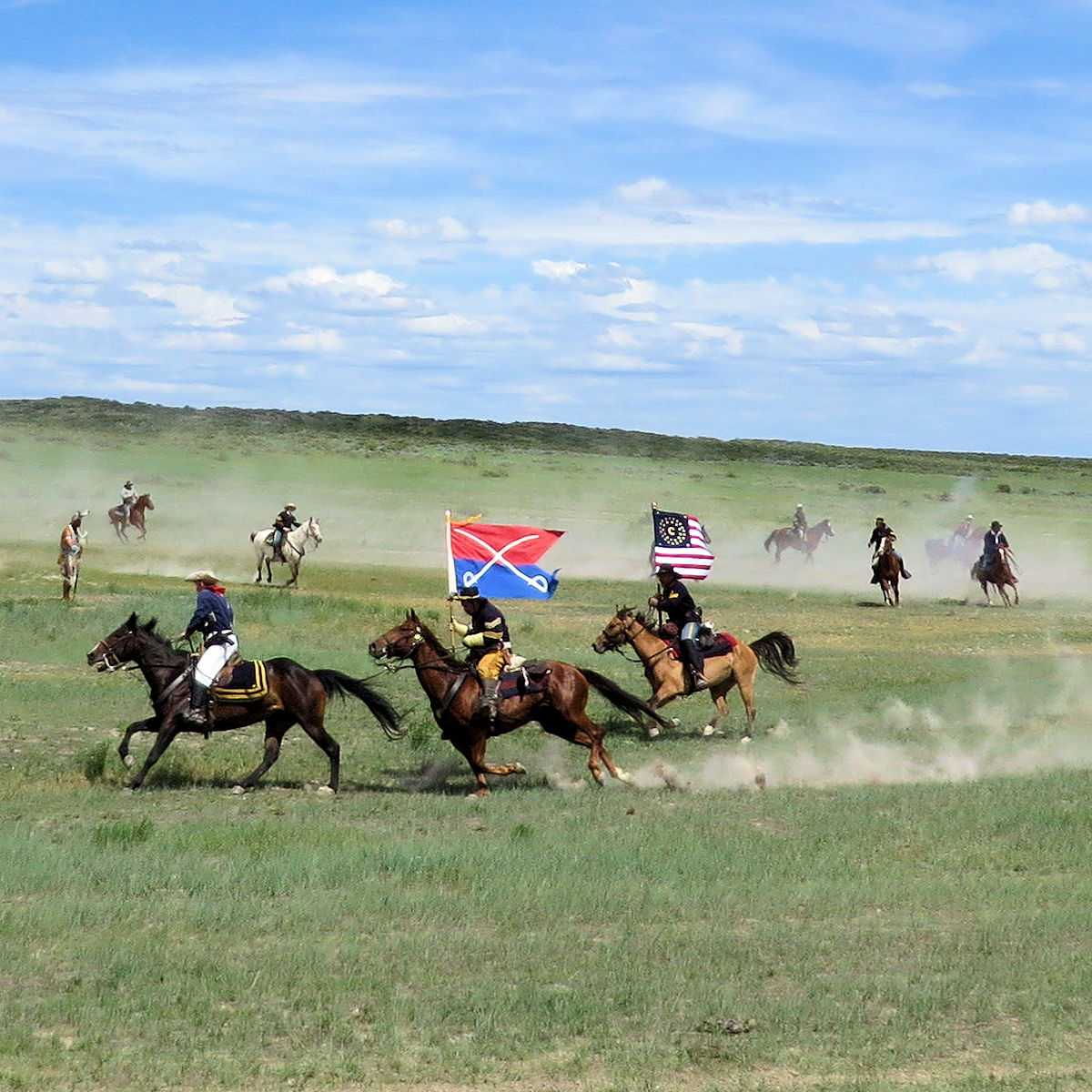 Custer’s Last Stand Reenactment 2013, near Old U.S. Highway 87, Hardin, Montana (cropped) – Crazy Crow Trading Post Custer's Last Stand Reenactment 2013, near Old U.S. Highway 87, Hardin, Montana (cropped) - Crazy Crow Trading Post