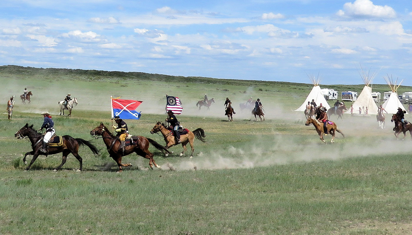 Custer’s Last Stand Reenactment 2013, near Old U.S. Highway 87, Hardin, Montana (cropped) – Crazy Crow Trading Post Custer's Last Stand Reenactment 2013, near Old U.S. Highway 87, Hardin, Montana (cropped) - Crazy Crow Trading Post